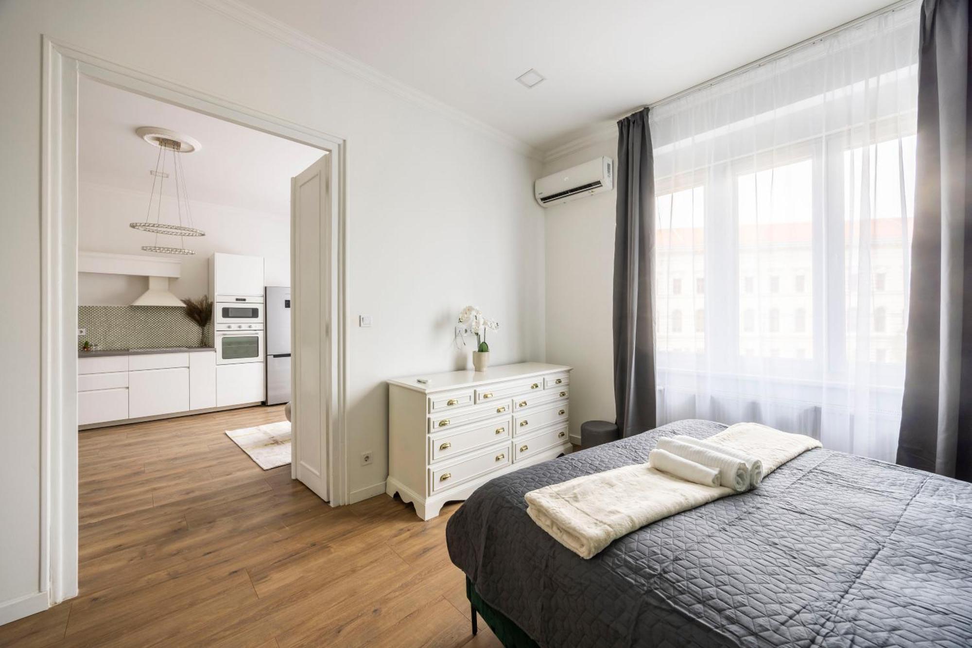 Luxy Central Spacious & Cozy Residence With Balcony Budapest Kültér fotó